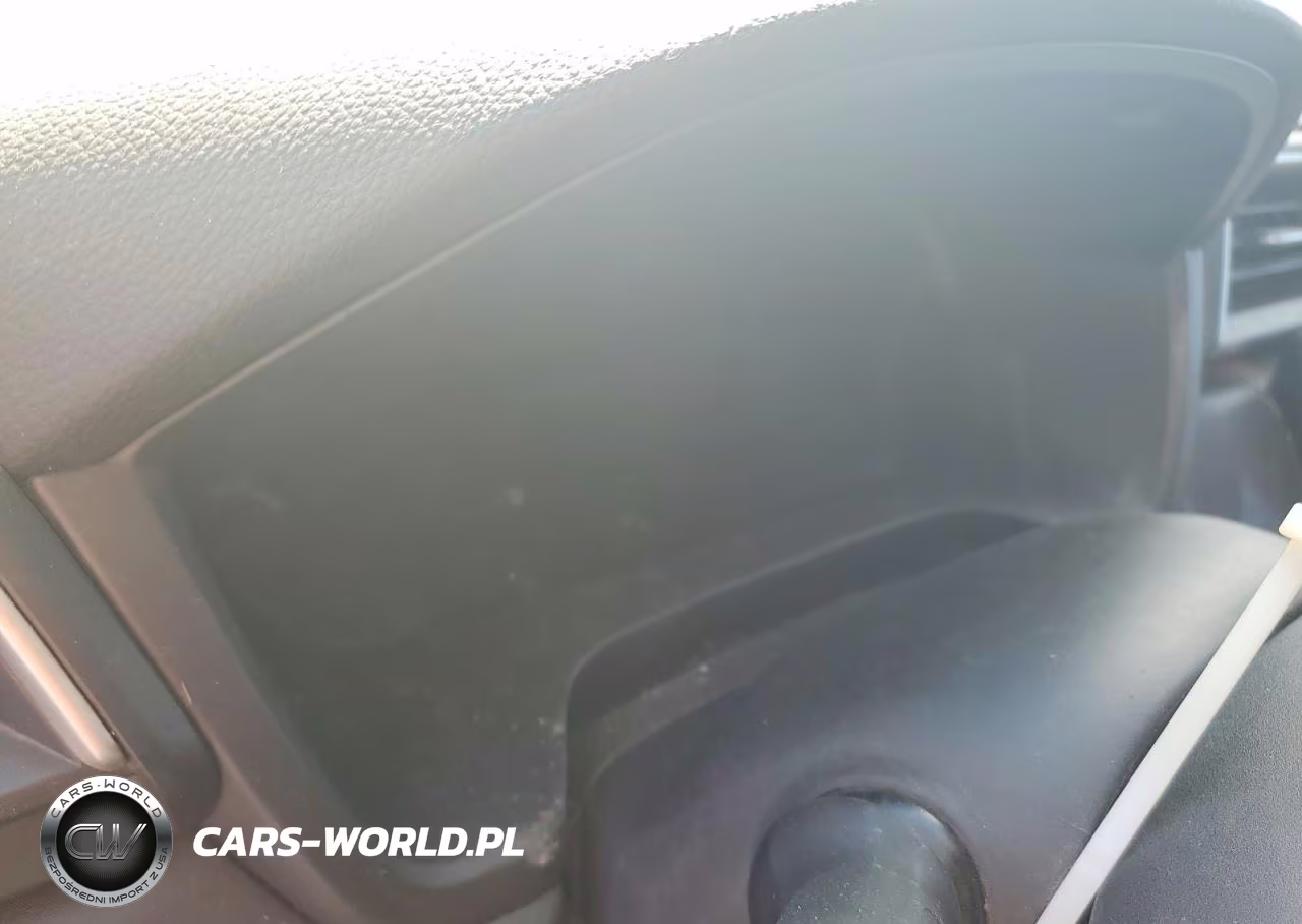 2019 Honda Insight Touring VIN:19XZE4F96KE000438 - 9