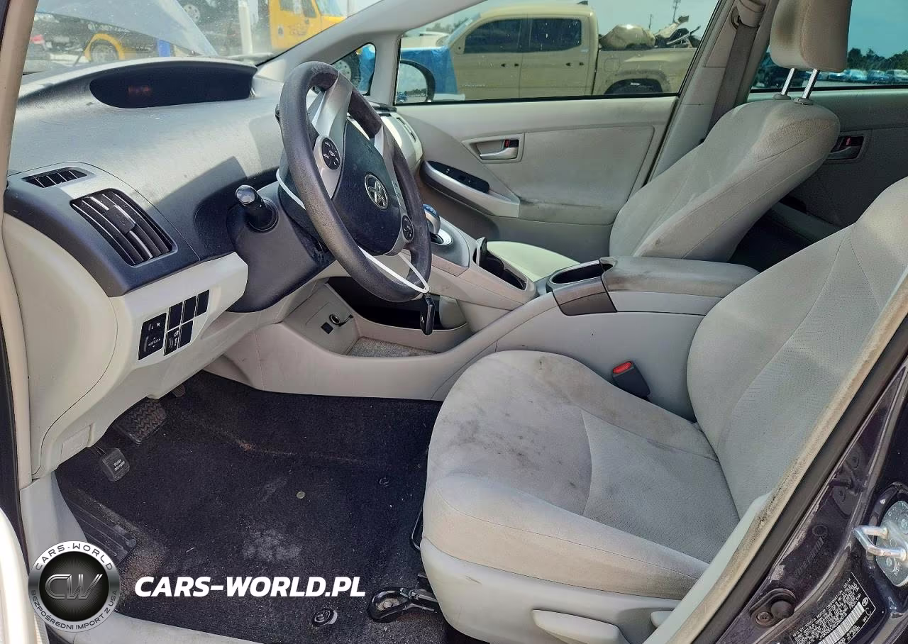 2014 Toyota Prius Two VIN:JTDKN3DU4E0368018 - 7