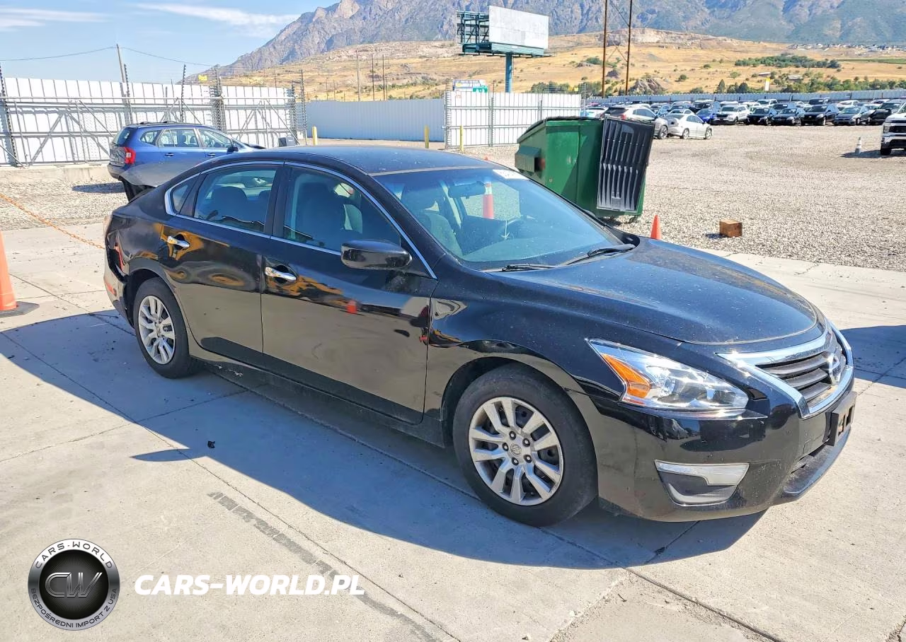 2015 Nissan Altima 2.5 S VIN:1N4AL3AP7FC125003 - 4