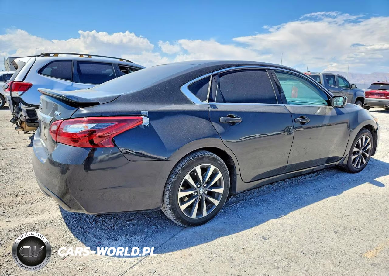 2017 Nissan Altima 2.5 Sr VIN:1N4AL3AP9HC476790 - 3