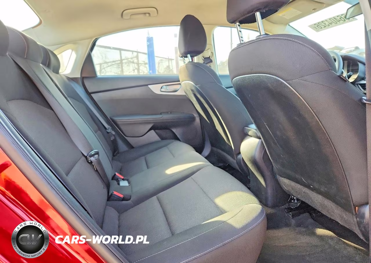 2022 Kia Forte Lxs VIN:3KPF24AD0NE466538 - 10