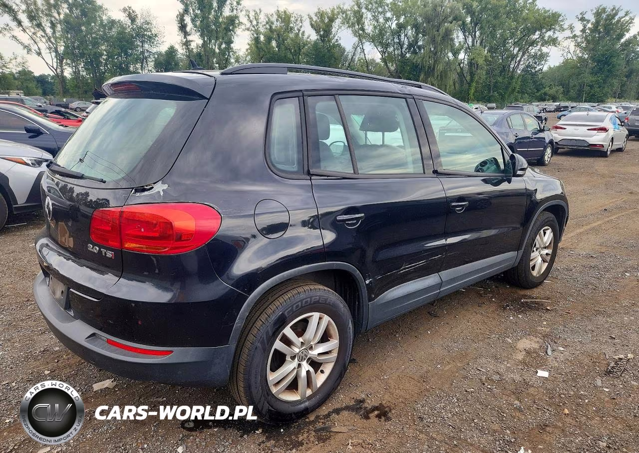 2016 Volkswagen Tiguan S VIN:WVGBV7AX5GW617167 - 3
