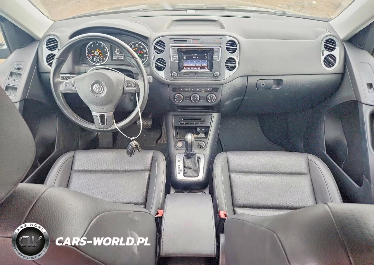 2016 Volkswagen Tiguan S VIN:WVGBV7AX5GW617167 - 8