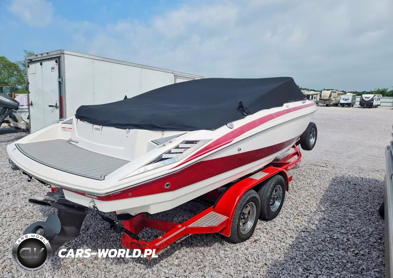 2014 Regal Boat VIN:RGMCC045F314 - 3