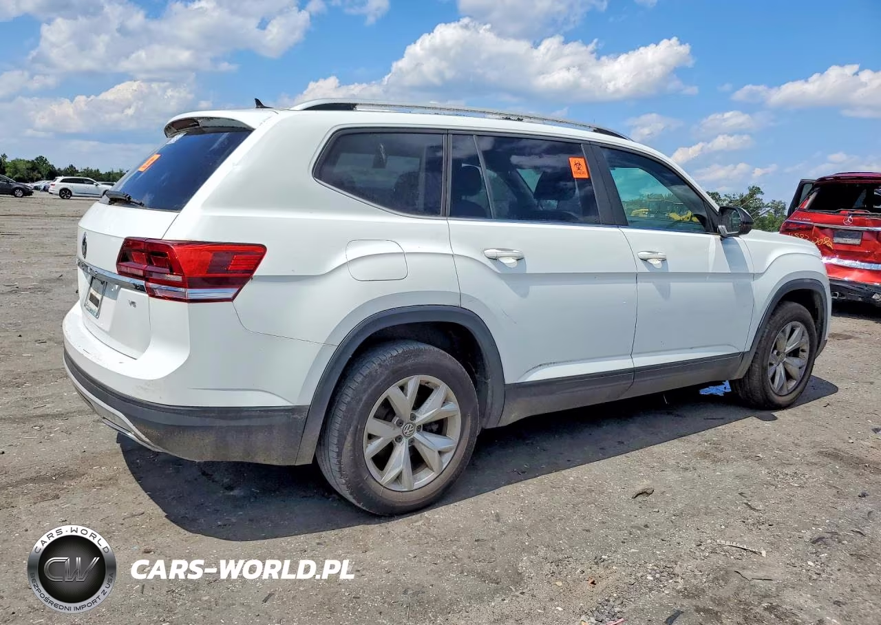 2018 Volkswagen Atlas VIN:1V2BR2CA5JC501186 - 3