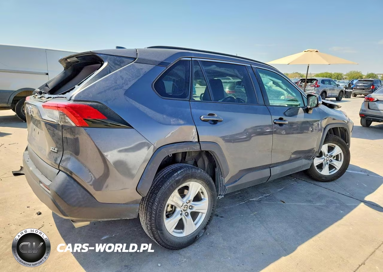 2021 Toyota Rav4 Xle VIN:2T3W1RFV9MW149345 - 3