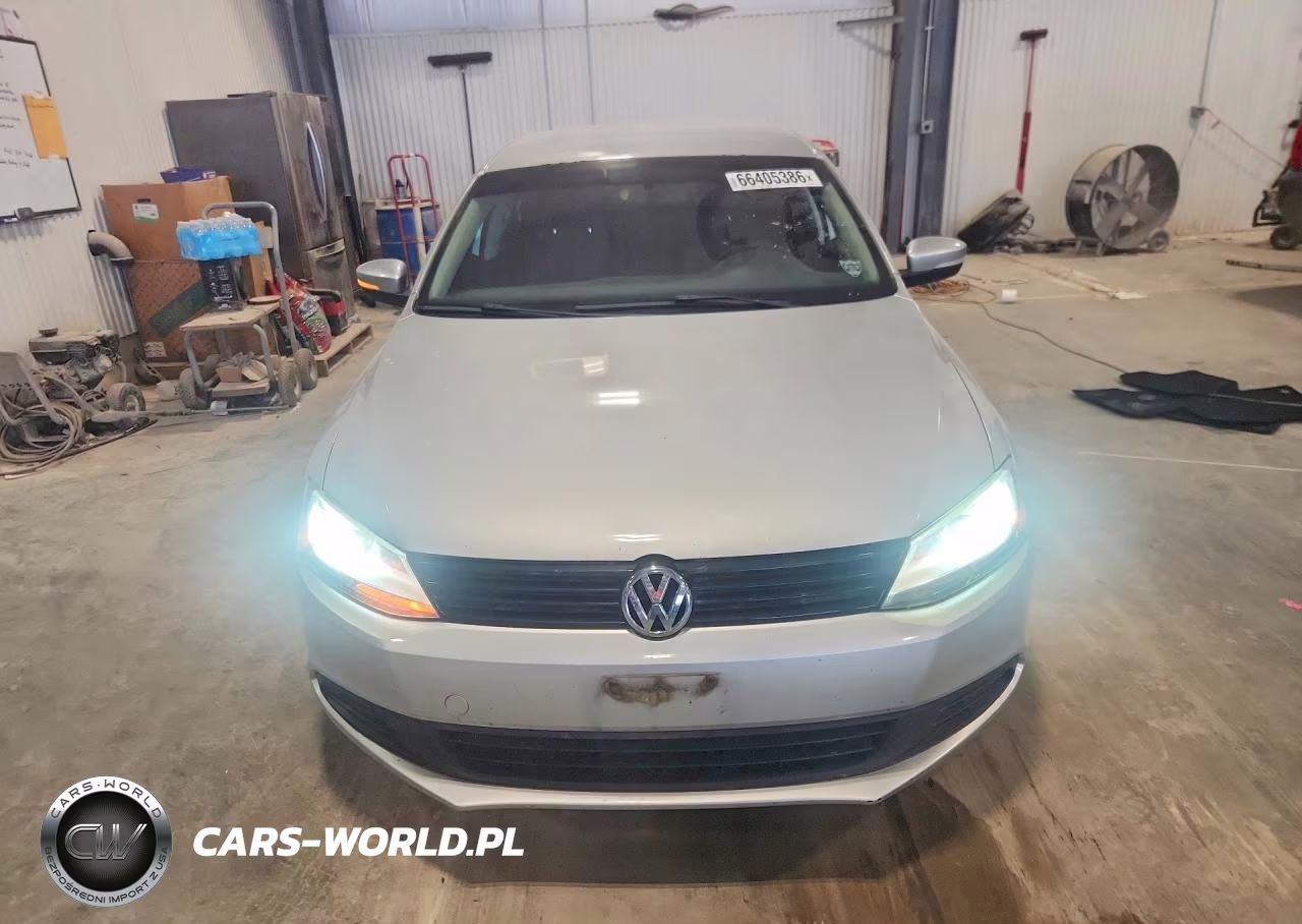 2011 Volkswagen Jetta VIN:3VWDX7AJ9BM324848 - 5
