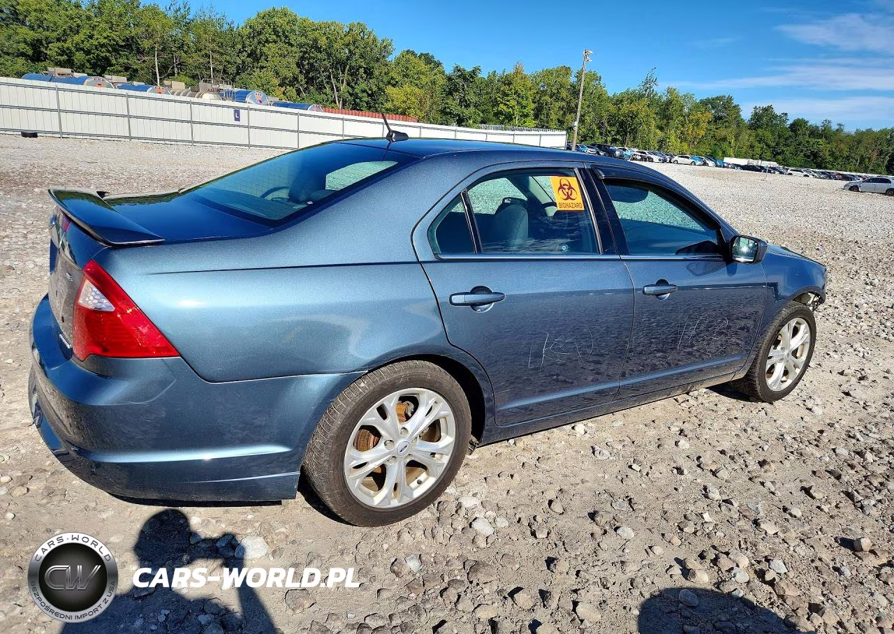 2012 Ford Fusion Se VIN:3FAHP0HG7CR210587 - 3