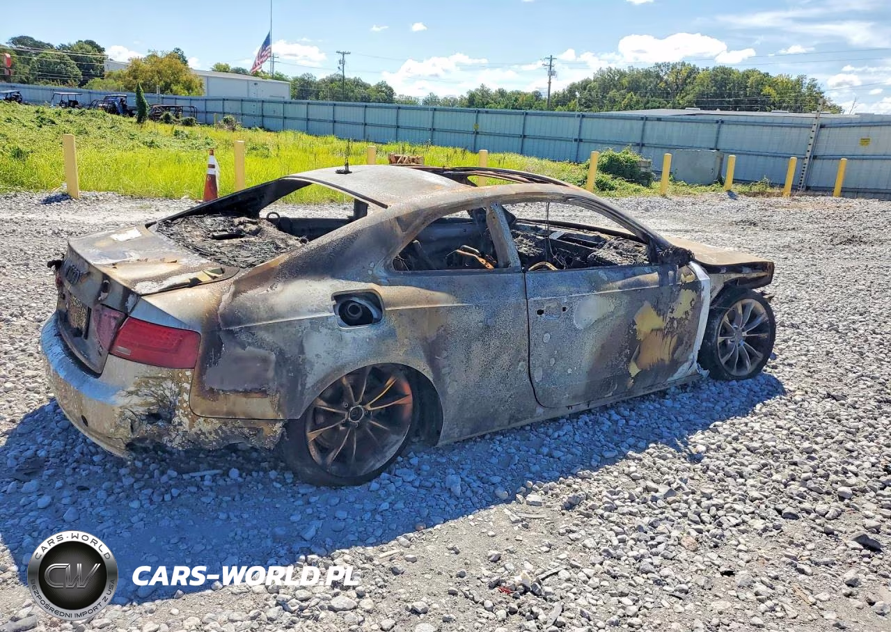 2013 Audi A5 Premium VIN:WAUCFAFR0DA006384 - 3