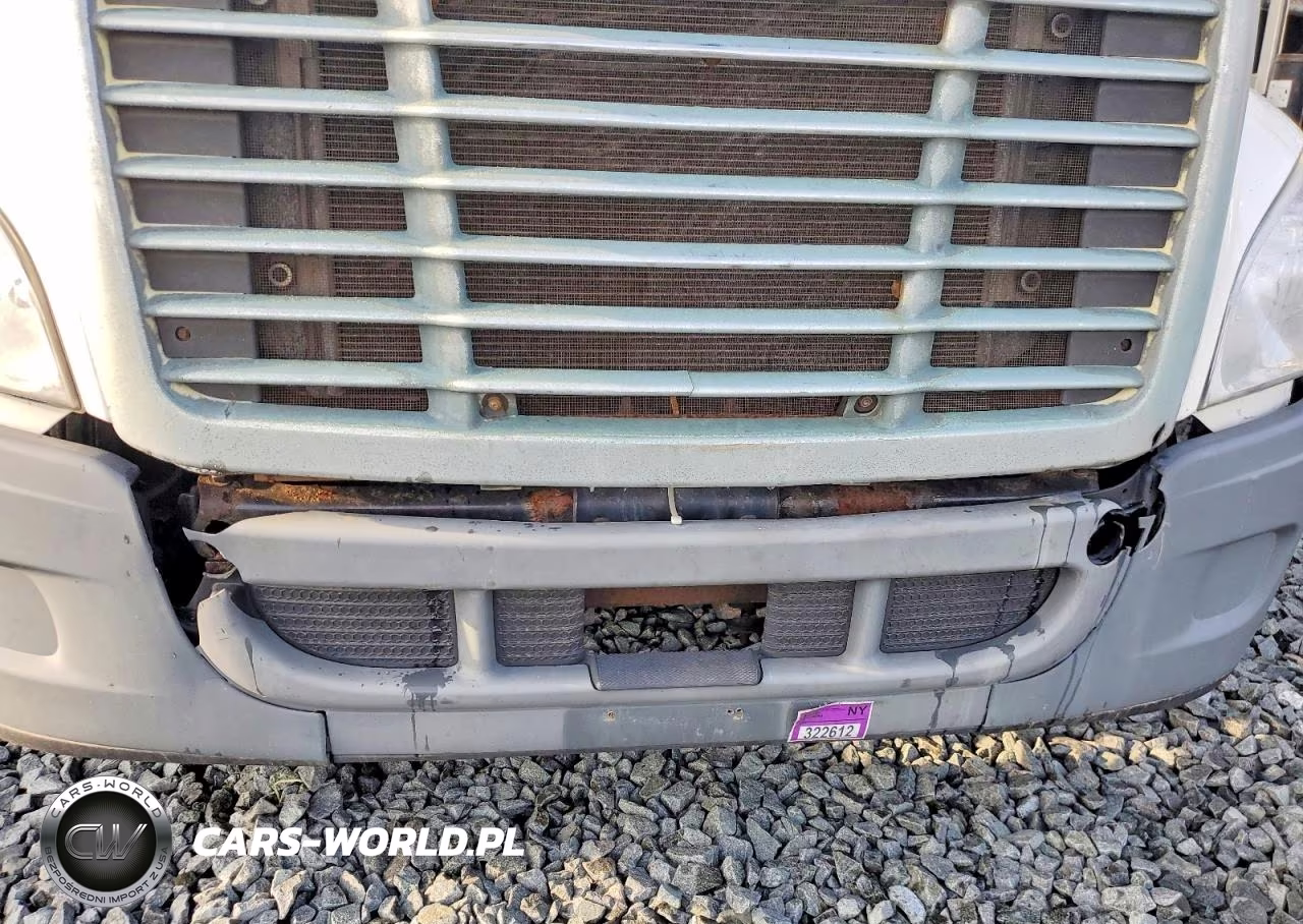 2014 Freightliner Cascadia Semi Truck VIN:3AKJGLBG5ESFL8565 - 14