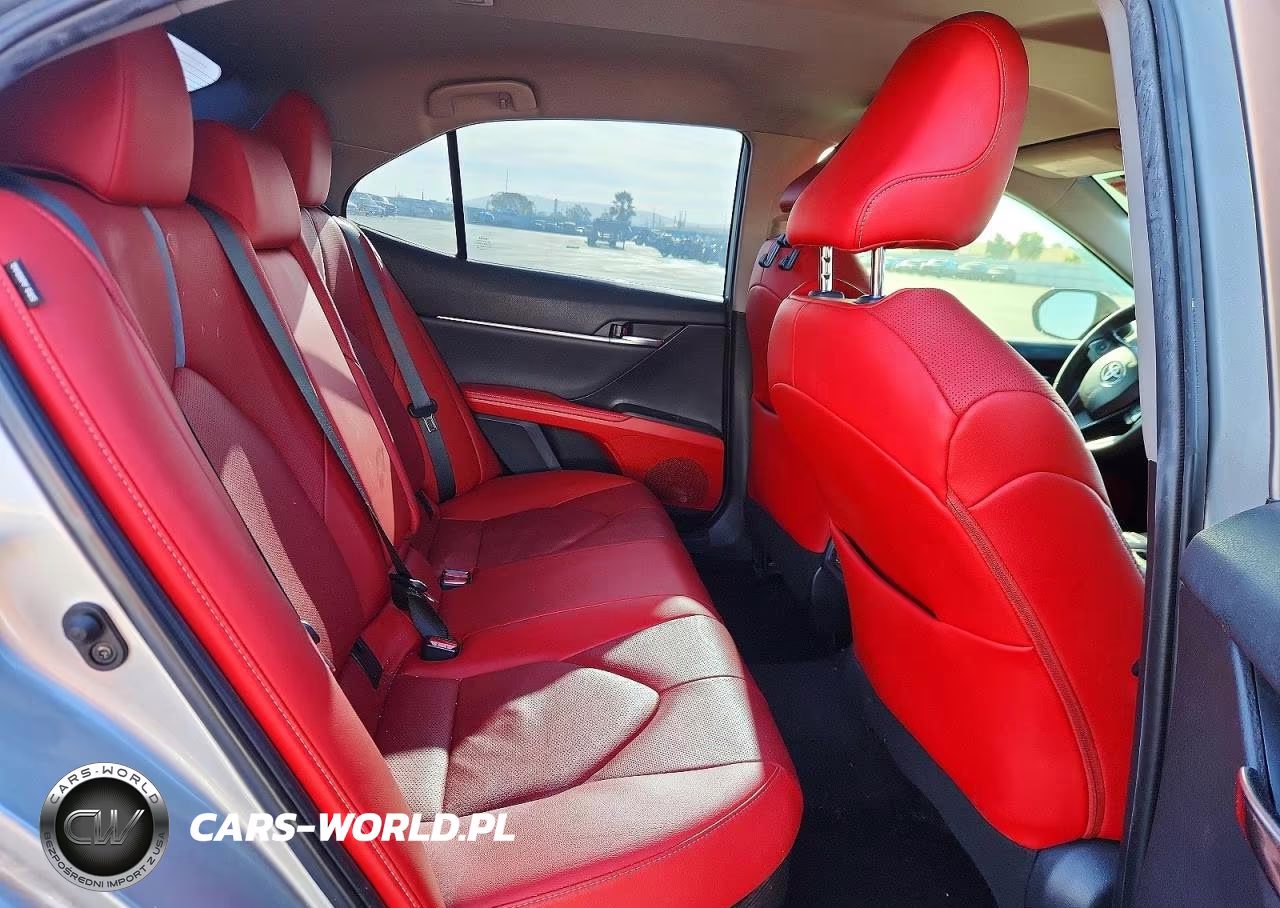 2021 Toyota Camry Xse VIN:4T1K31AK3MU020002 - 10