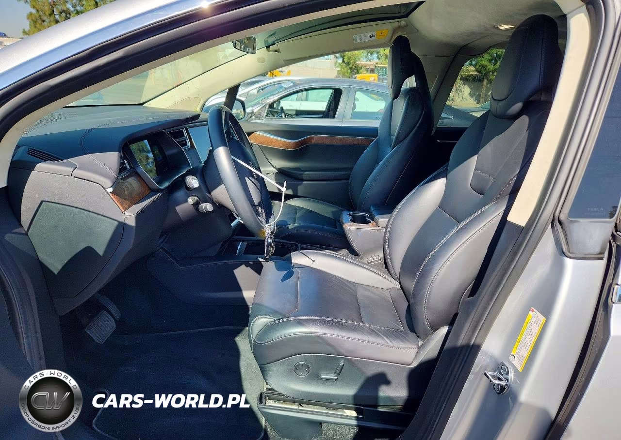 2017 Tesla Model X VIN:5YJXCBE23HF058046 - 7
