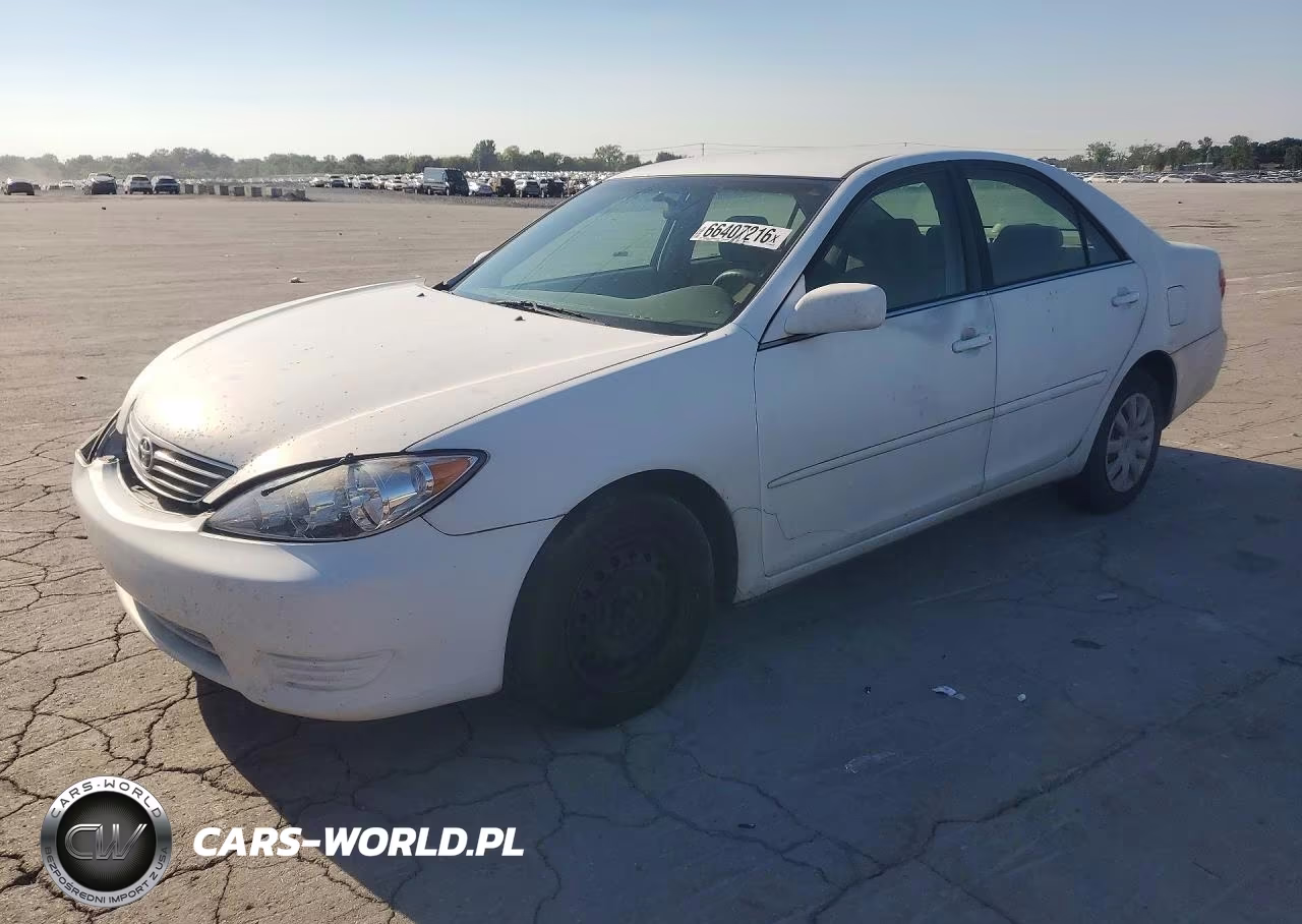2005 Toyota Camry Le
