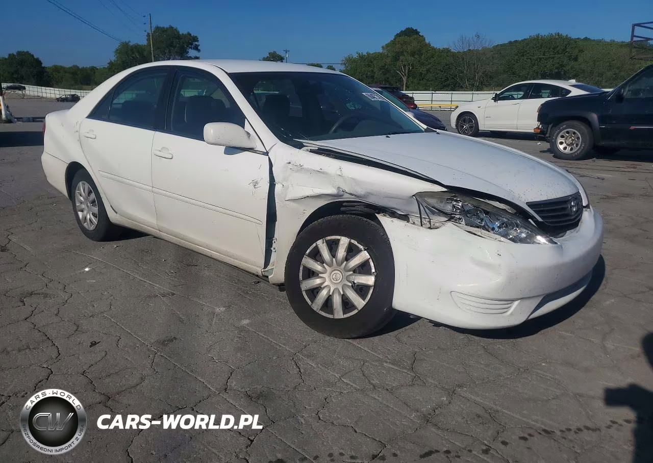 2005 Toyota Camry Le VIN:4T1BE32K05U637007 - 4