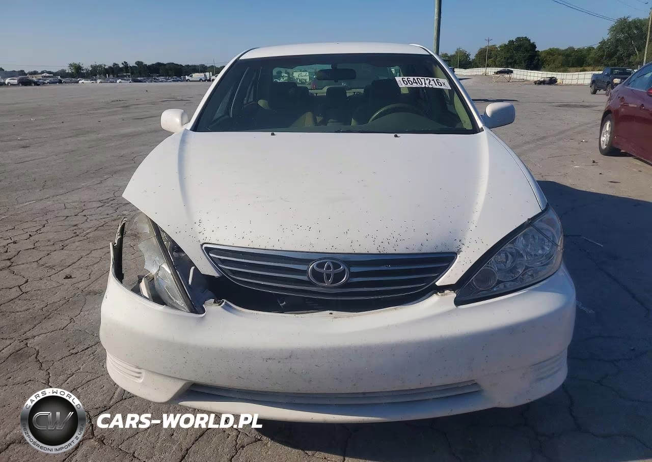 2005 Toyota Camry Le VIN:4T1BE32K05U637007 - 5