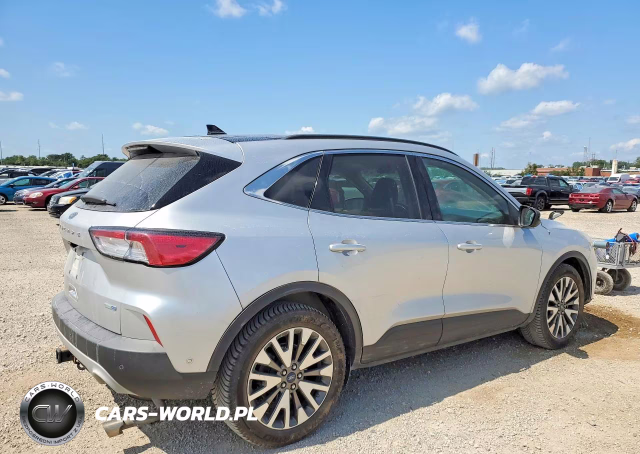 2020 Ford Escape Titanium VIN:1FMCU9J91LUA26909 - 3