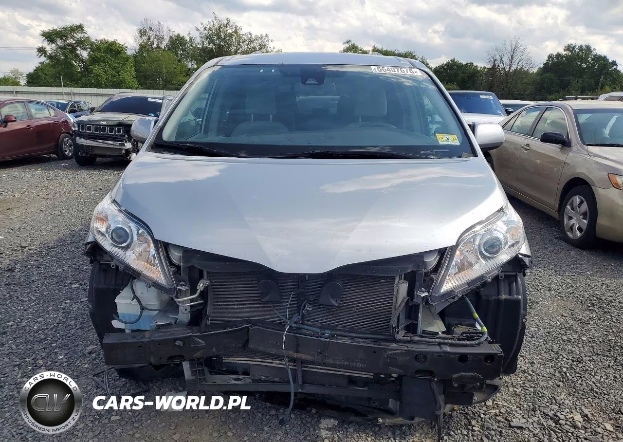 2019 Toyota Sienna Le VIN:5TDJZ3DC5KS226227 - 5