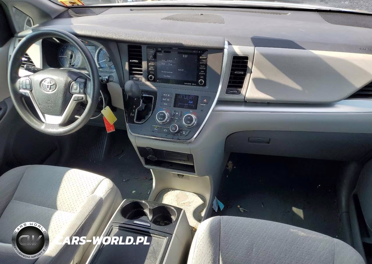 2019 Toyota Sienna Le VIN:5TDJZ3DC5KS226227 - 8