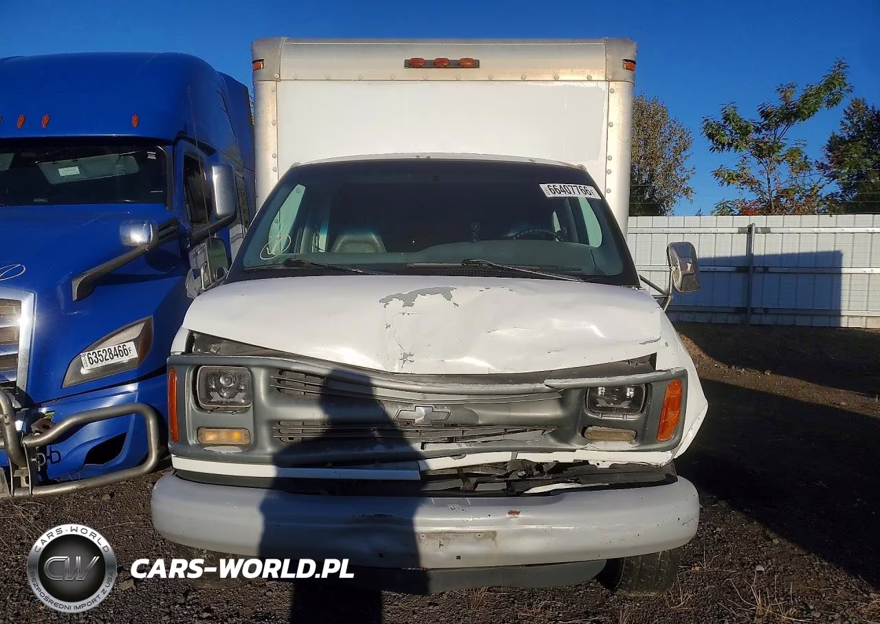 1997 Chevrolet Express G3500 Box Truck VIN:1GBJG31R2V1050354 - 5