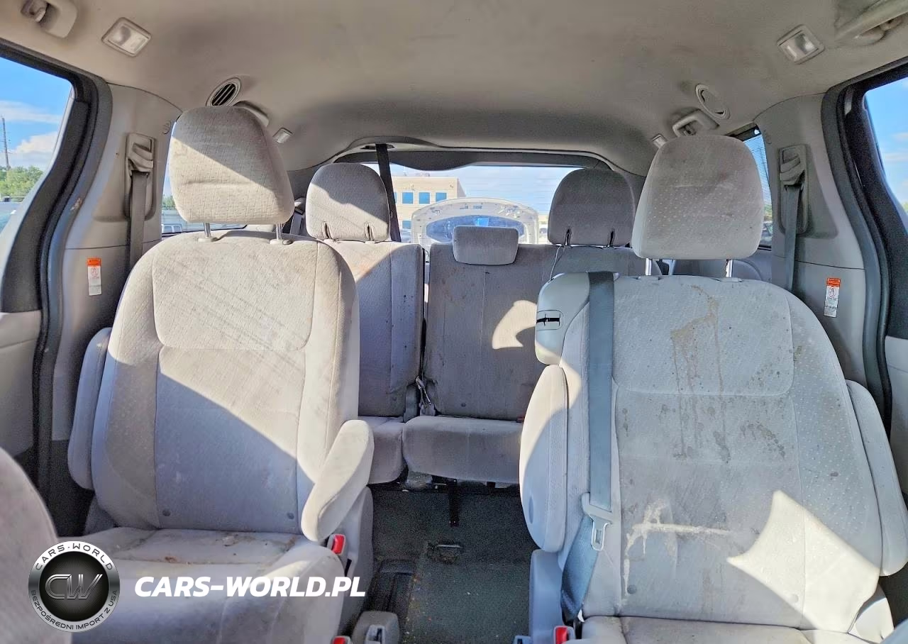 2015 Toyota Sienna Le VIN:5TDKK3DC2FS655355 - 10