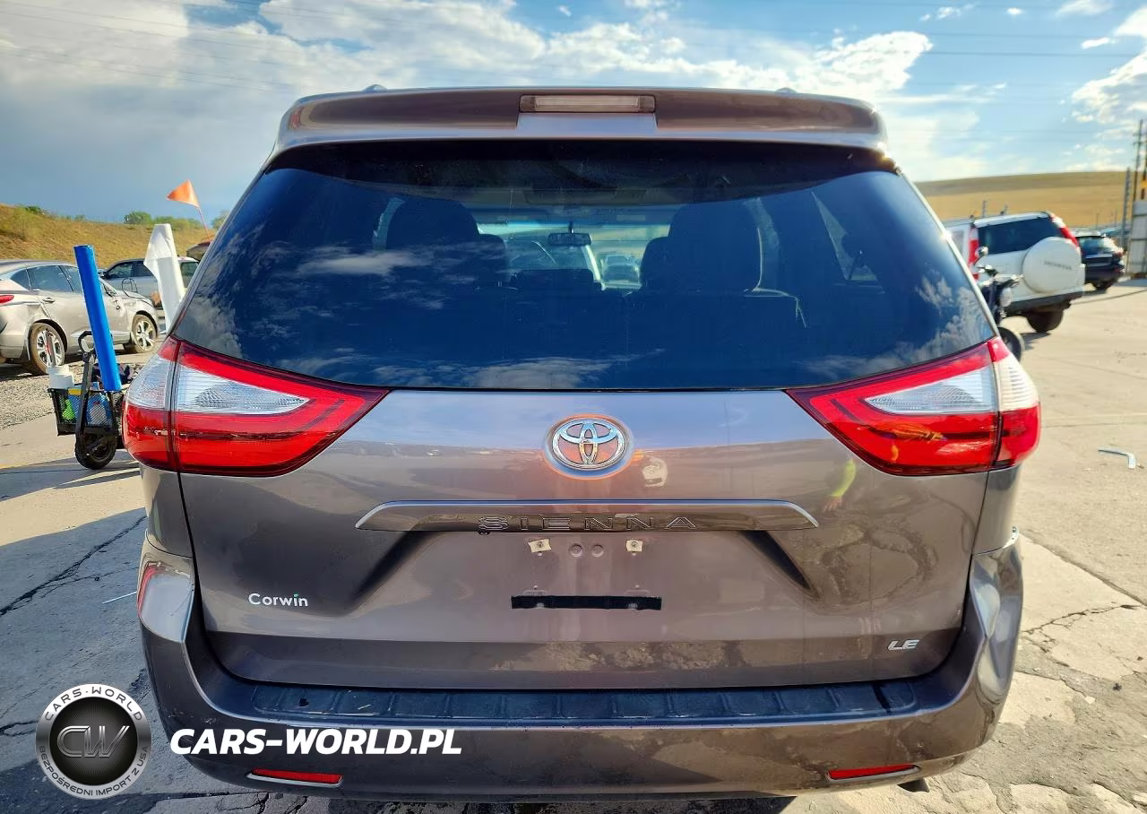 2015 Toyota Sienna Le VIN:5TDKK3DC2FS655355 - 6