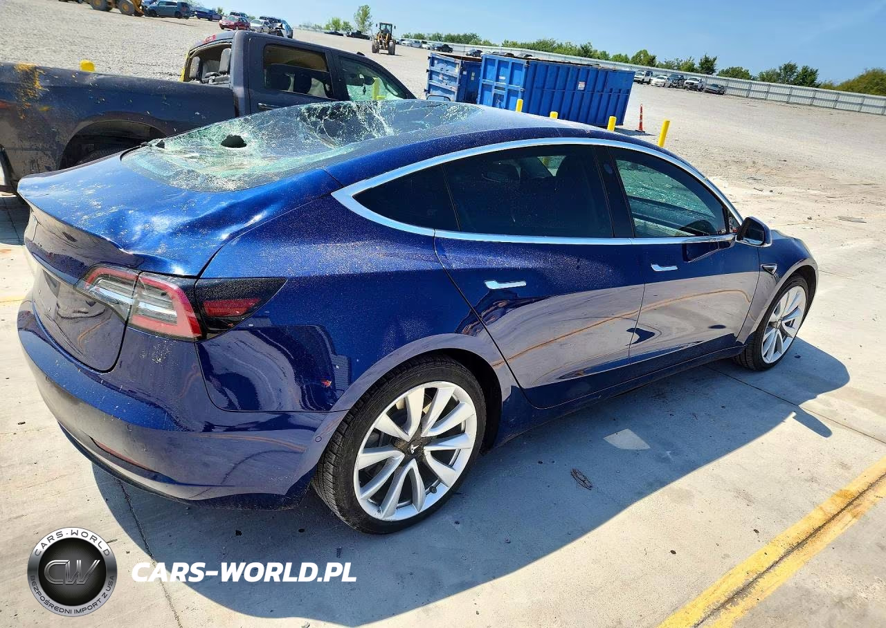 2018 Tesla Model 3 VIN:5YJ3E1EAXJF155079 - 3