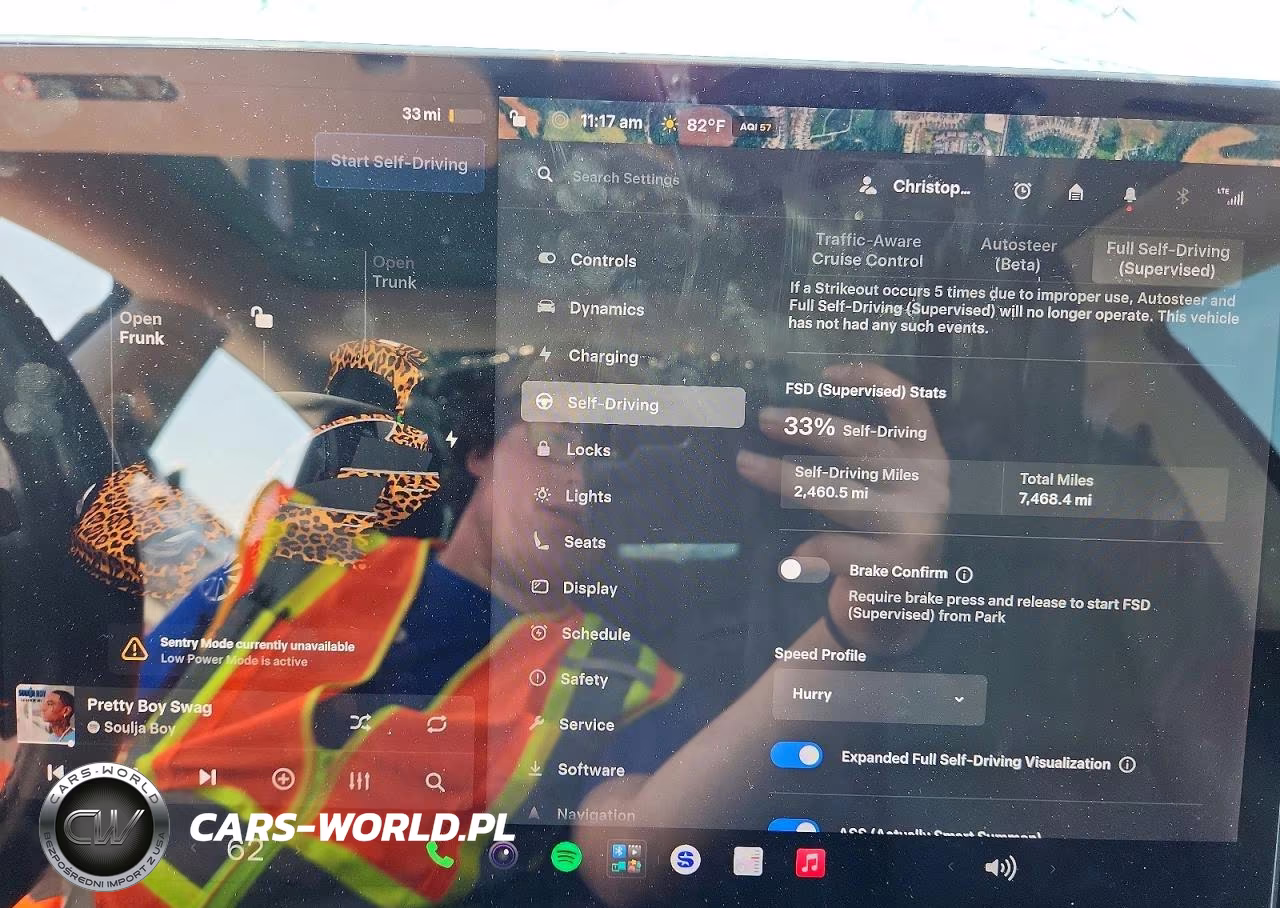 2018 Tesla Model 3 VIN:5YJ3E1EAXJF155079 - 9