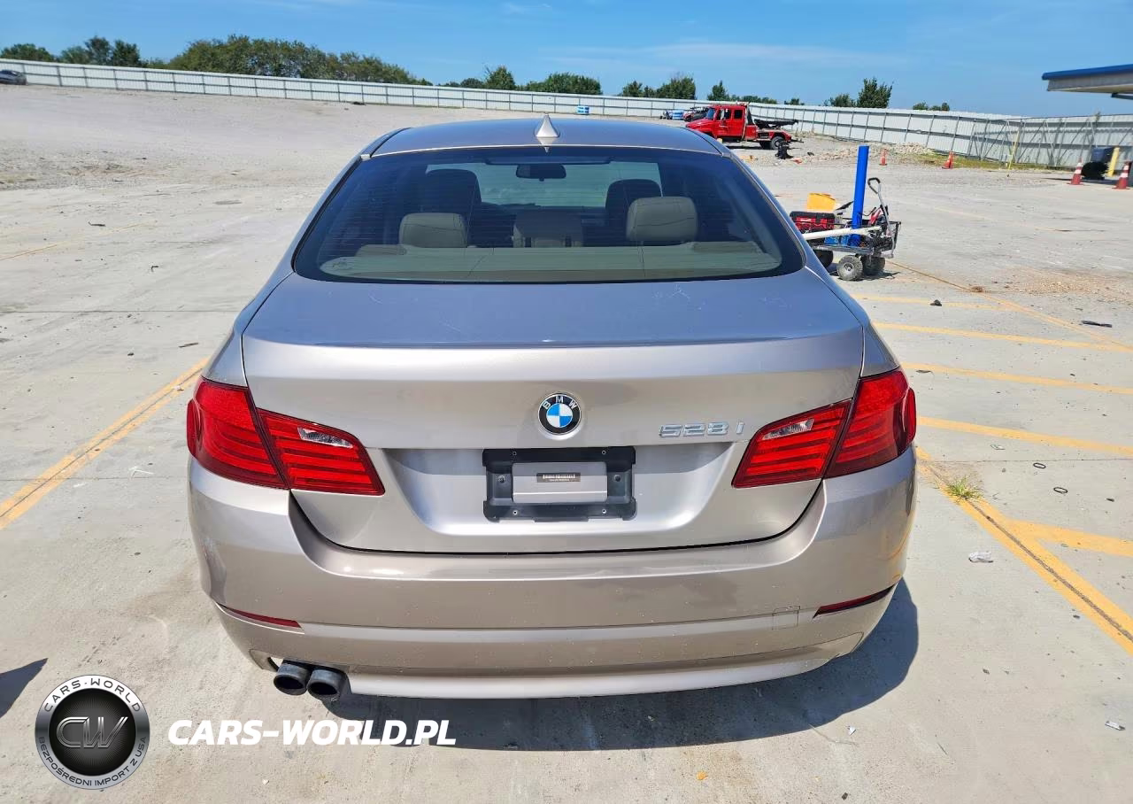 2013 BMW 528 I VIN:WBAXG5C51DD229524 - 6
