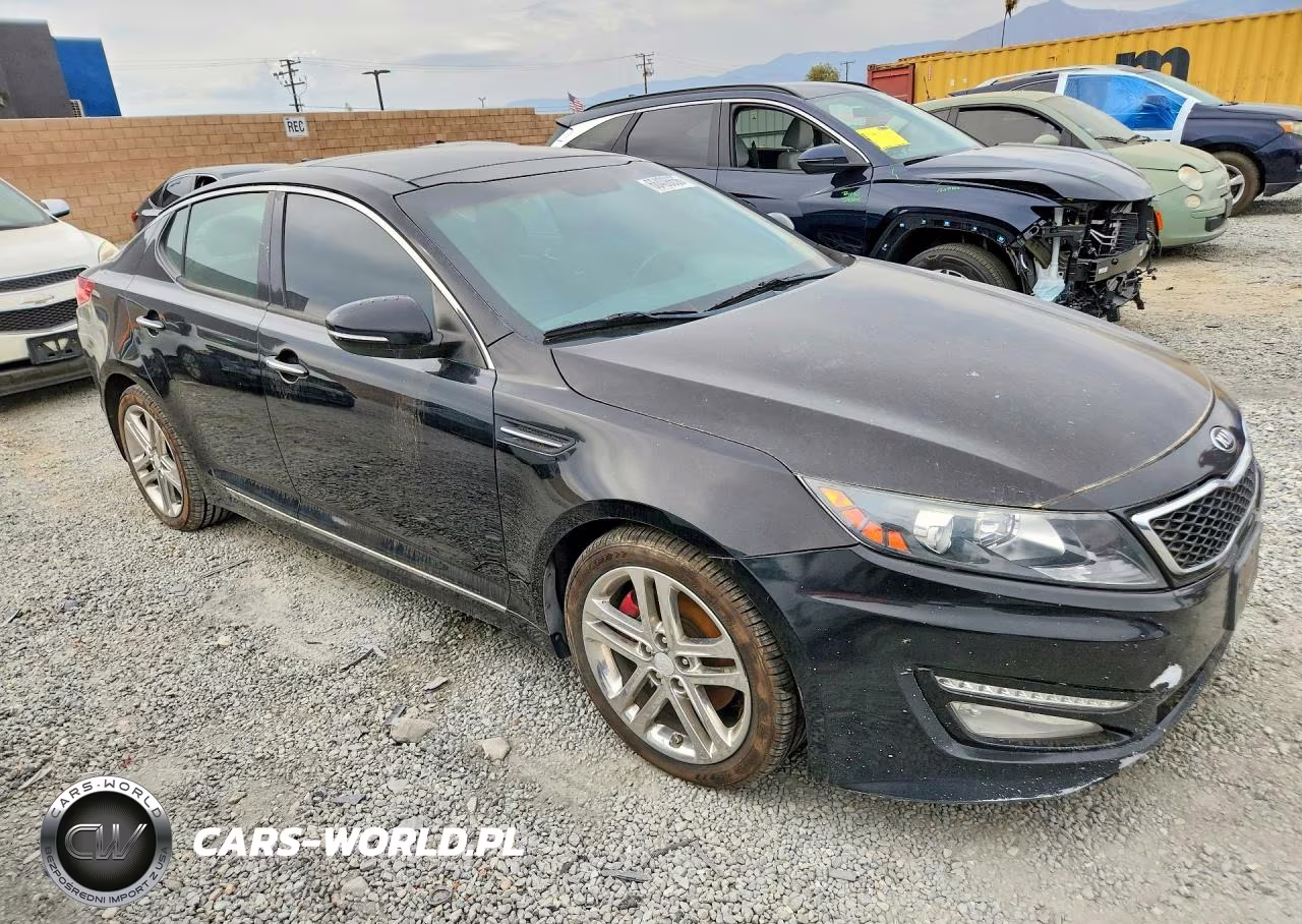 2013 Kia Optima VIN:5XXGR4A63DG129661 - 4