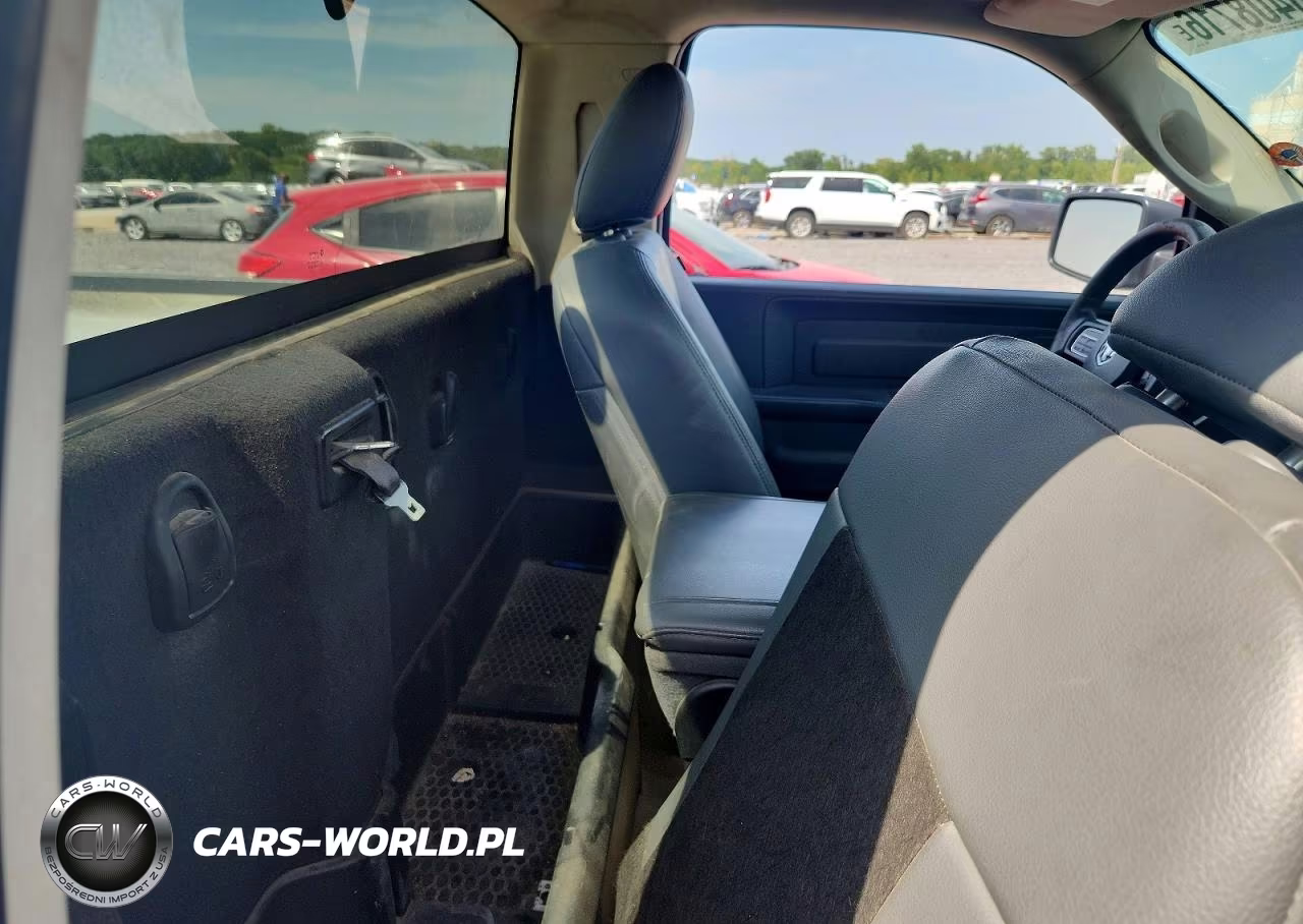 2018 Ram 1500 St VIN:3C6JR6DG8JG167103 - 10