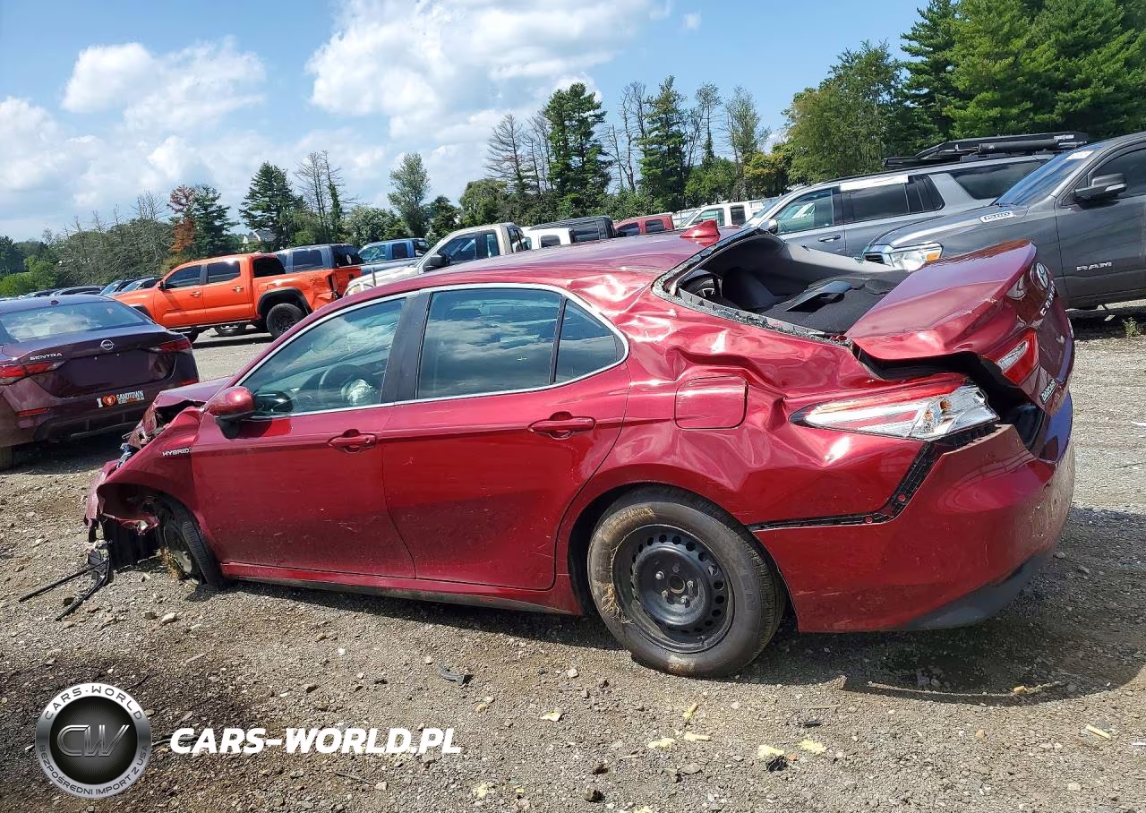 2020 Toyota Camry Le VIN:4T1C31AK4LU526053 - 2