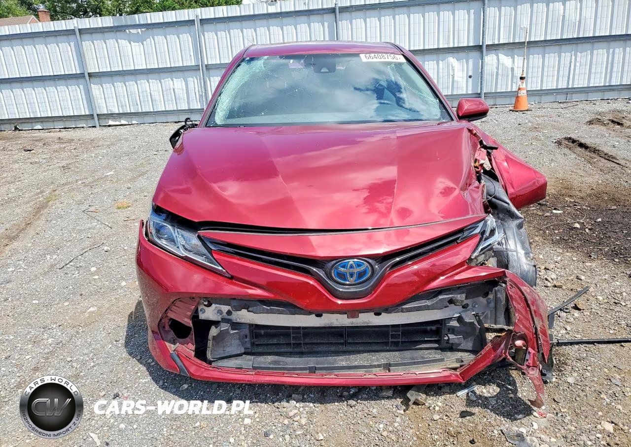 2020 Toyota Camry Le VIN:4T1C31AK4LU526053 - 5