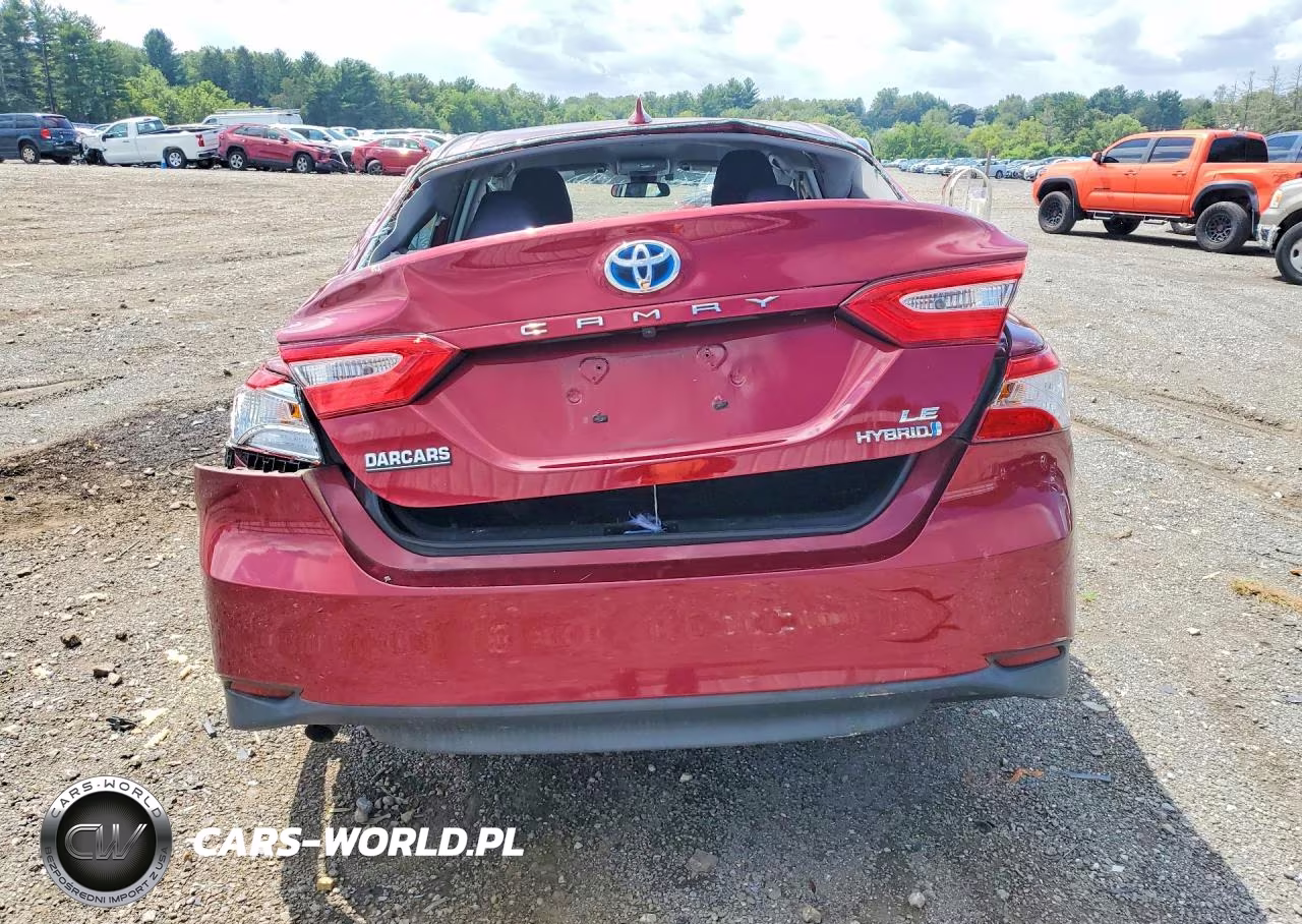 2020 Toyota Camry Le VIN:4T1C31AK4LU526053 - 6