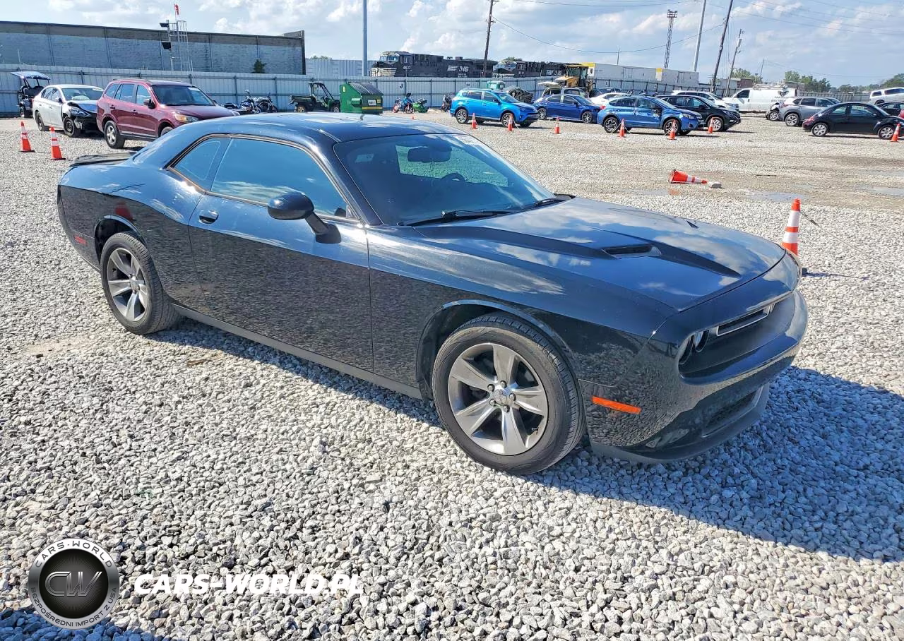 2015 Dodge Challenger Sxt VIN:2C3CDZAG0FH774825 - 4