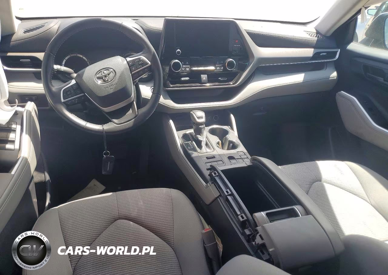 2025 Toyota Highlander Le VIN:5TDKDRBH4SS577294 - 8