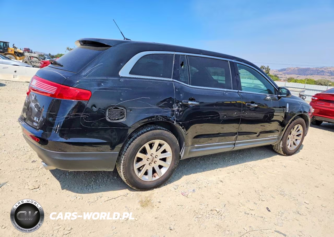 2018 Lincoln Mkt VIN:2LMHJ5NK0JBL01942 - 3