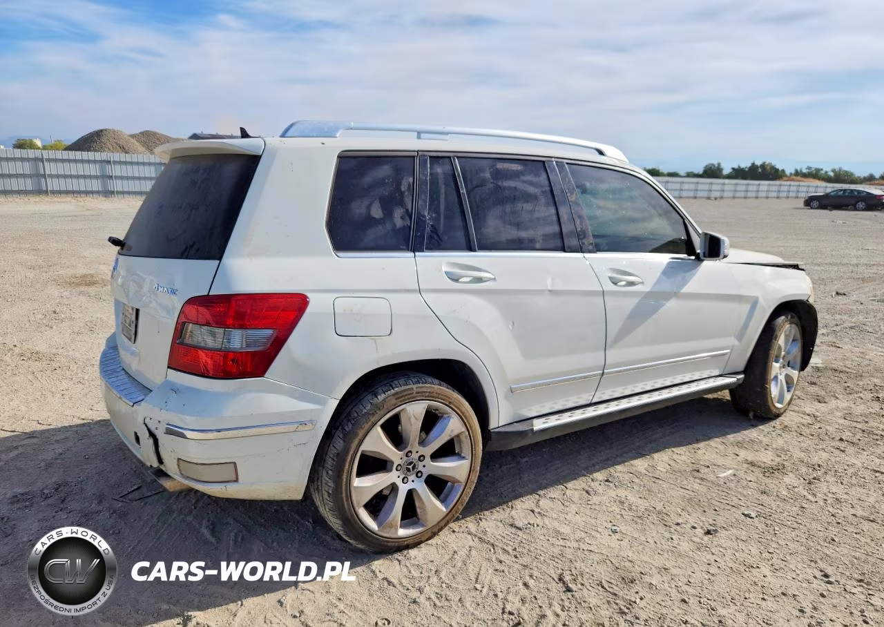 2010 Mercedes-Benz Glk 350 4Matic VIN:WDCGG8HB5AF260885 - 3