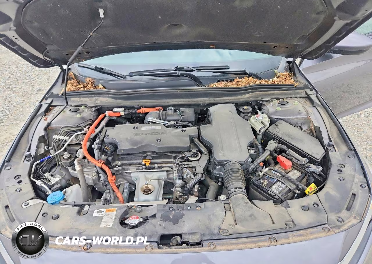 2018 Honda Accord Hybrid VIN:1HGCV3F1XJA005297 - 11