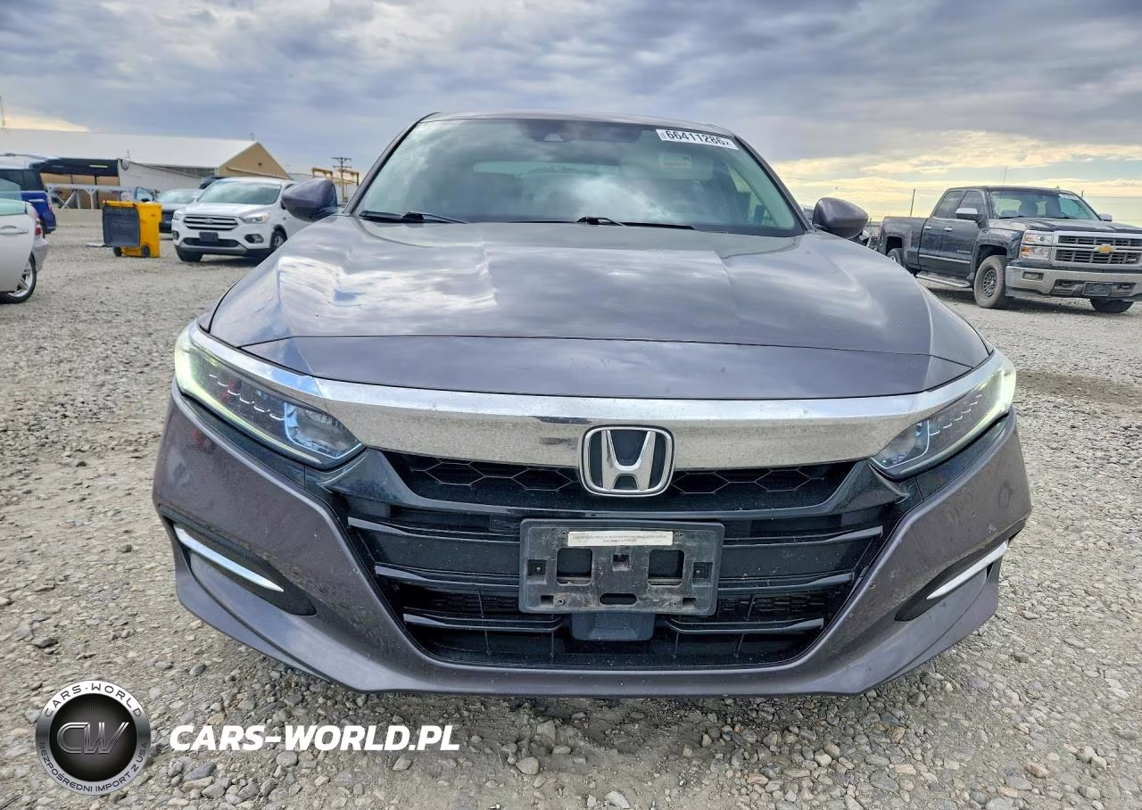2018 Honda Accord Hybrid VIN:1HGCV3F1XJA005297 - 5