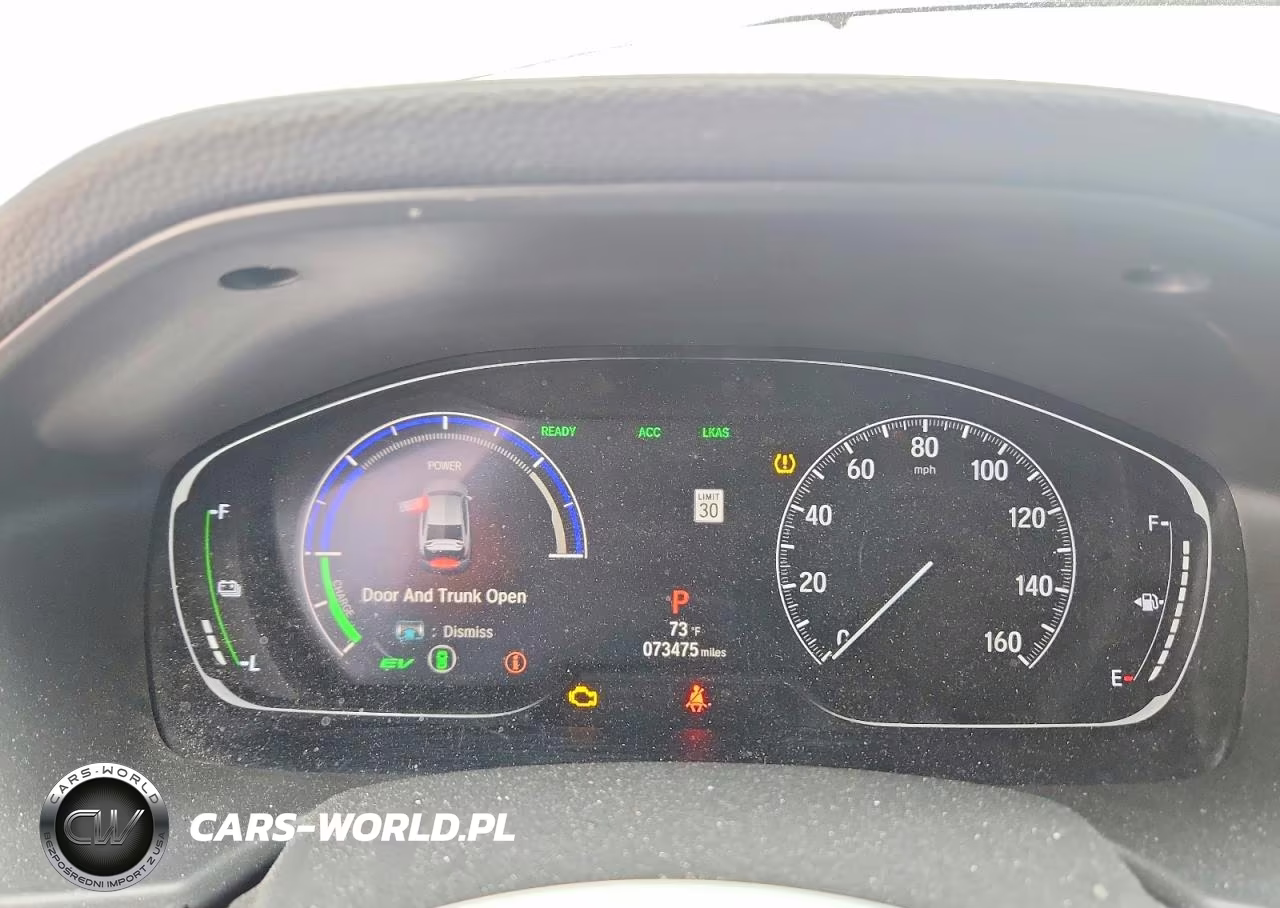 2018 Honda Accord Hybrid VIN:1HGCV3F1XJA005297 - 9