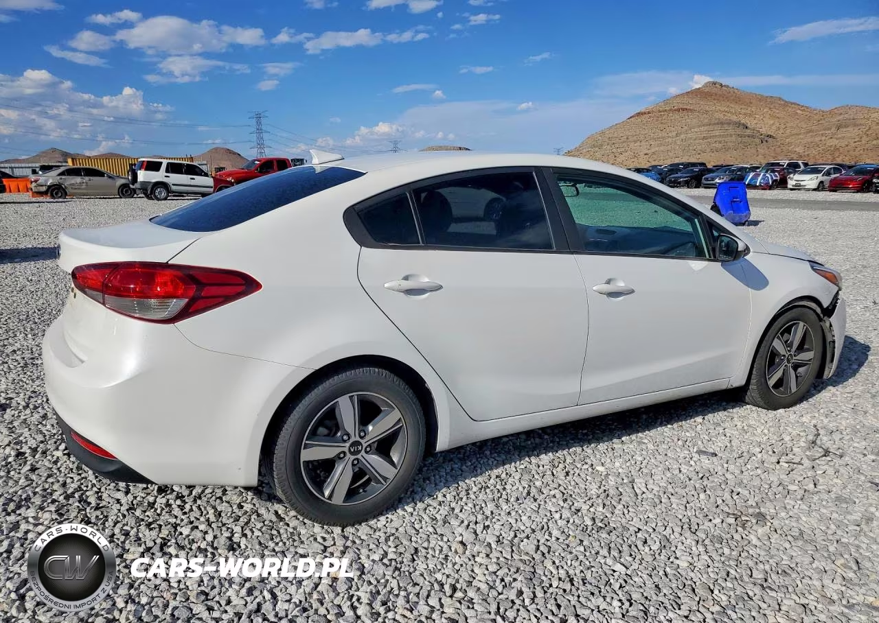 2018 Kia Forte Lx VIN:3KPFL4A75JE224703 - 3