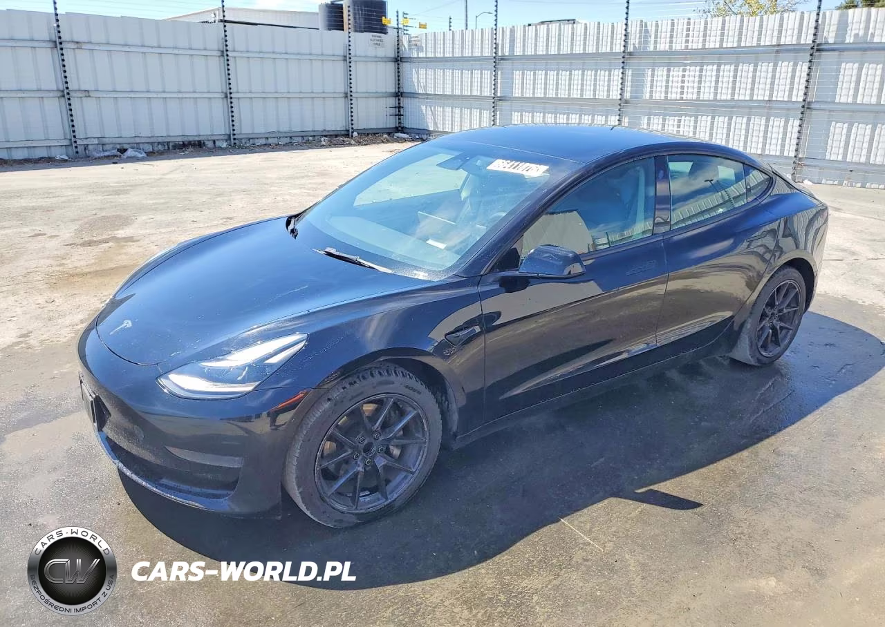 2022 Tesla Model 3 – zdjęcie 1 z 12
