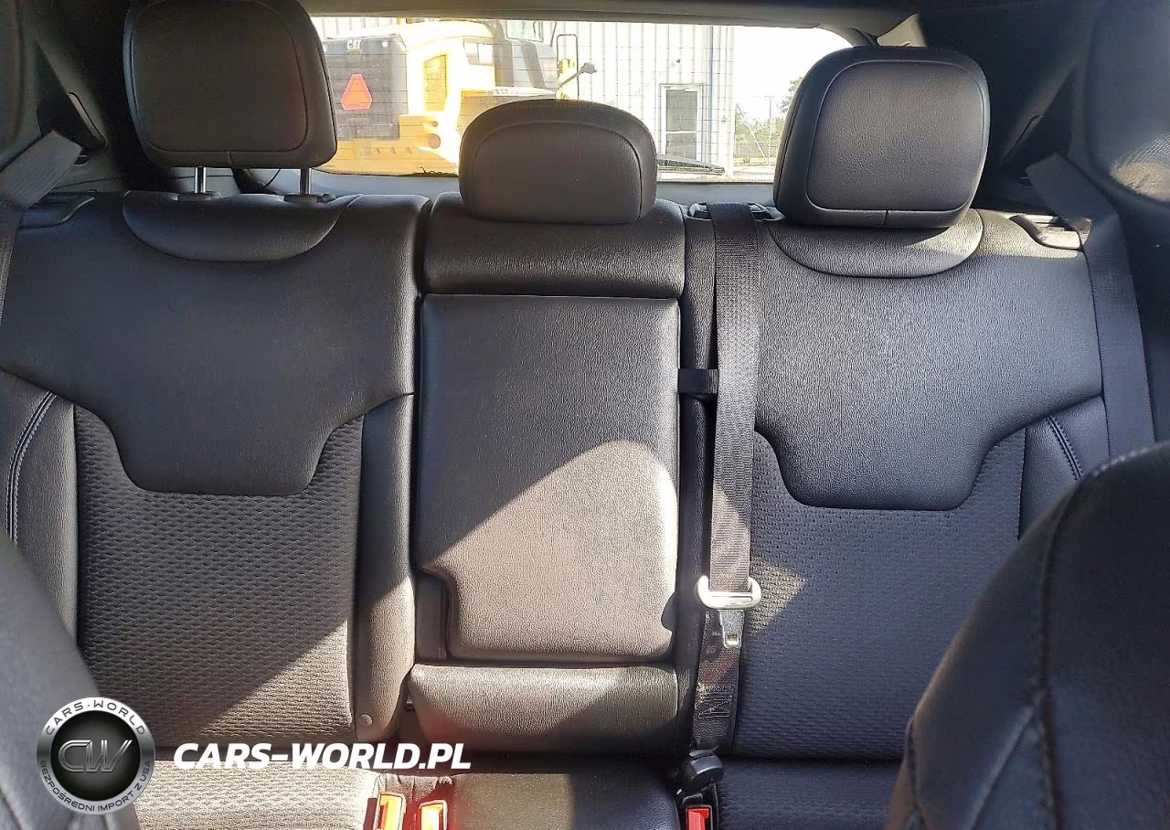 2024 Jeep Compass Latitude VIN:3C4NJDBN7RT604101 - 10