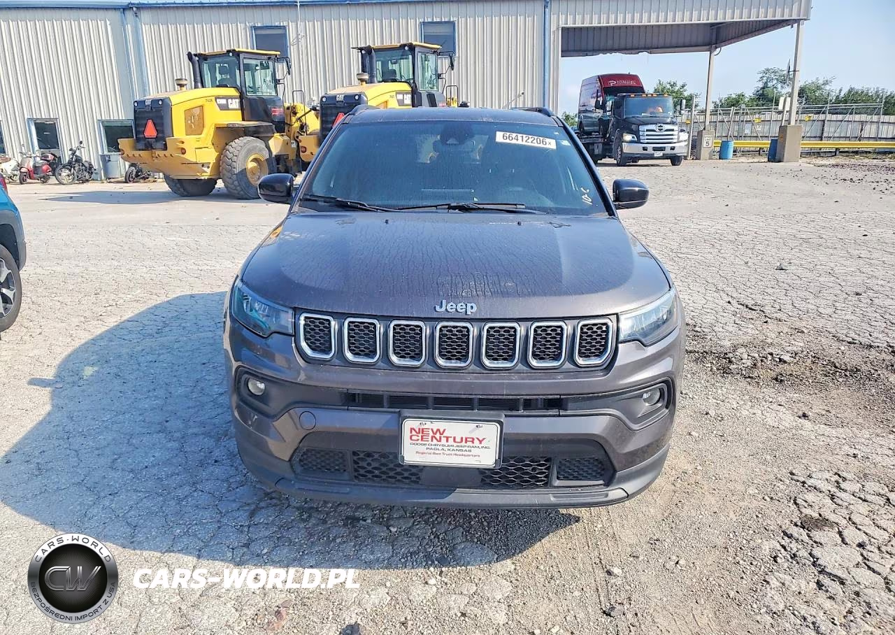 2024 Jeep Compass Latitude VIN:3C4NJDBN7RT604101 - 5