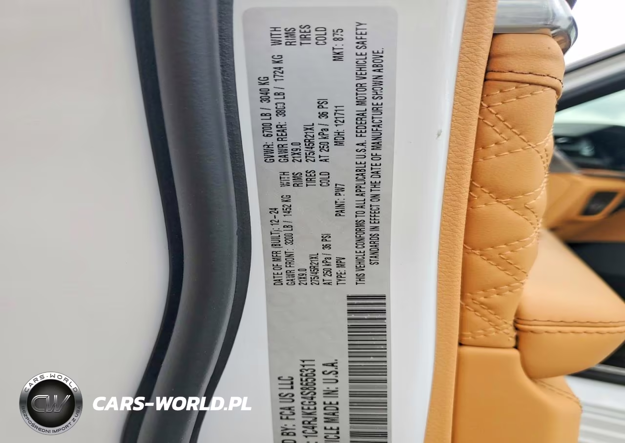 2025 Jeep Grand Cherokee L Summit VIN:1C4RJKEG4S8656311 - 13