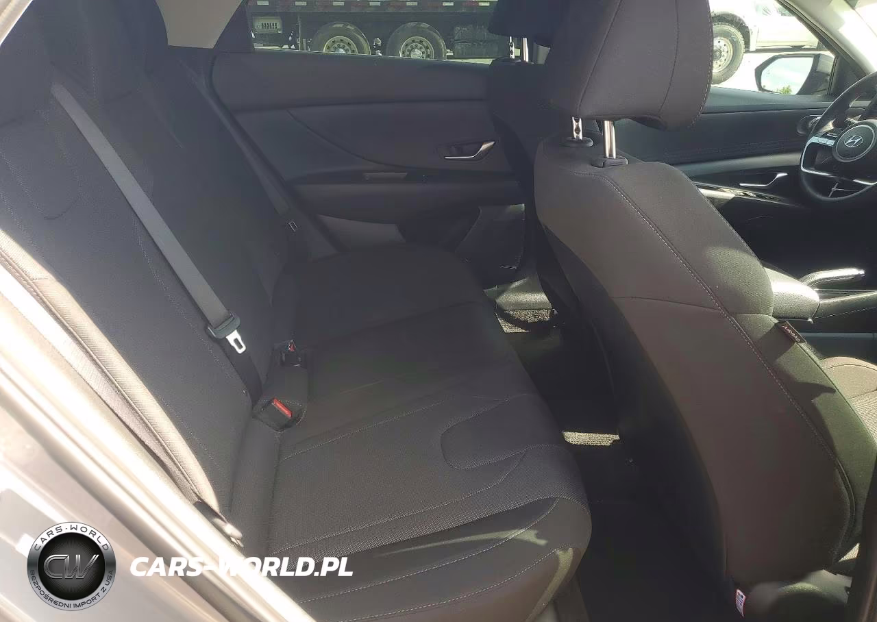2021 Hyundai Elantra Se VIN:KMHLL4AG7MU111002 - 10