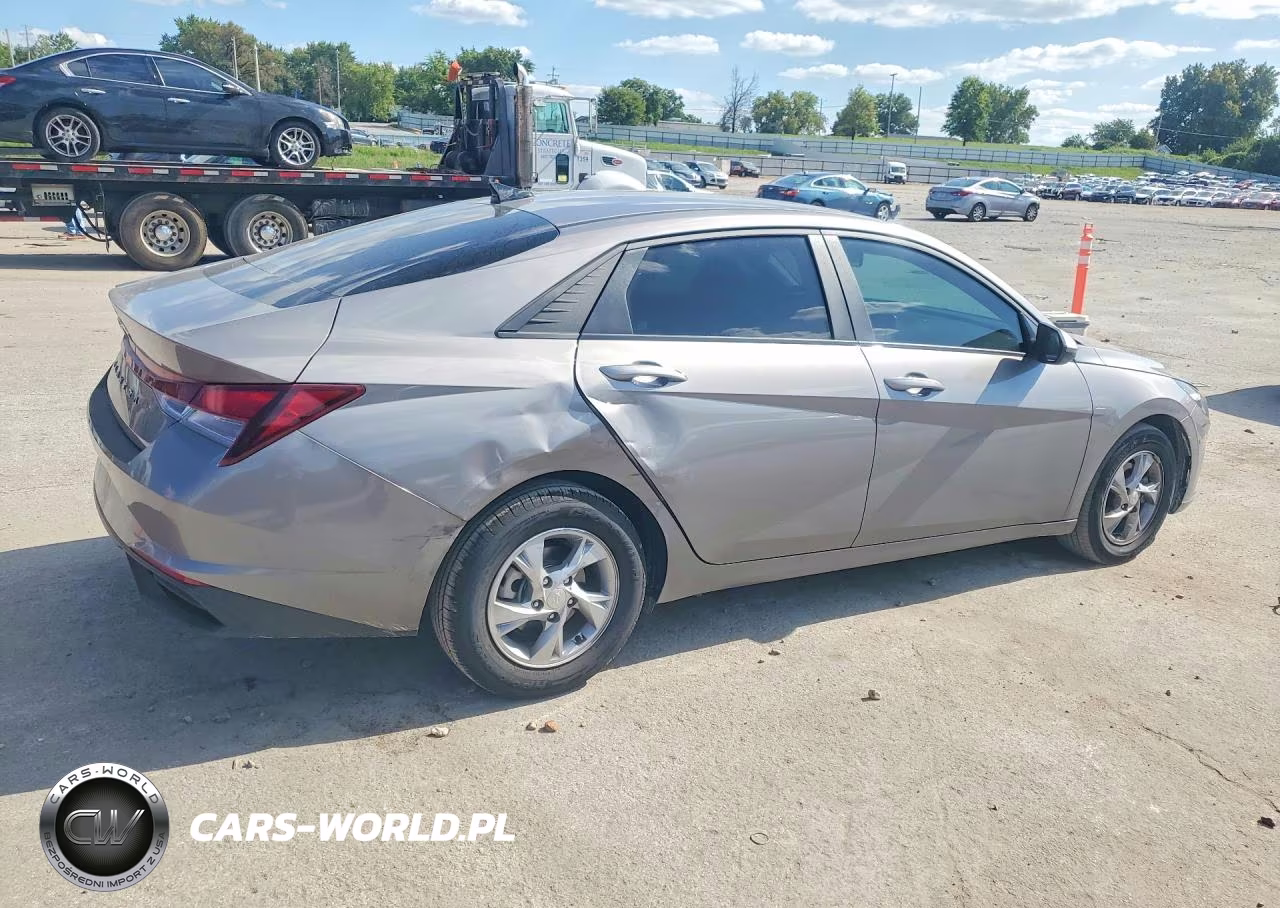 2021 Hyundai Elantra Se VIN:KMHLL4AG7MU111002 - 3