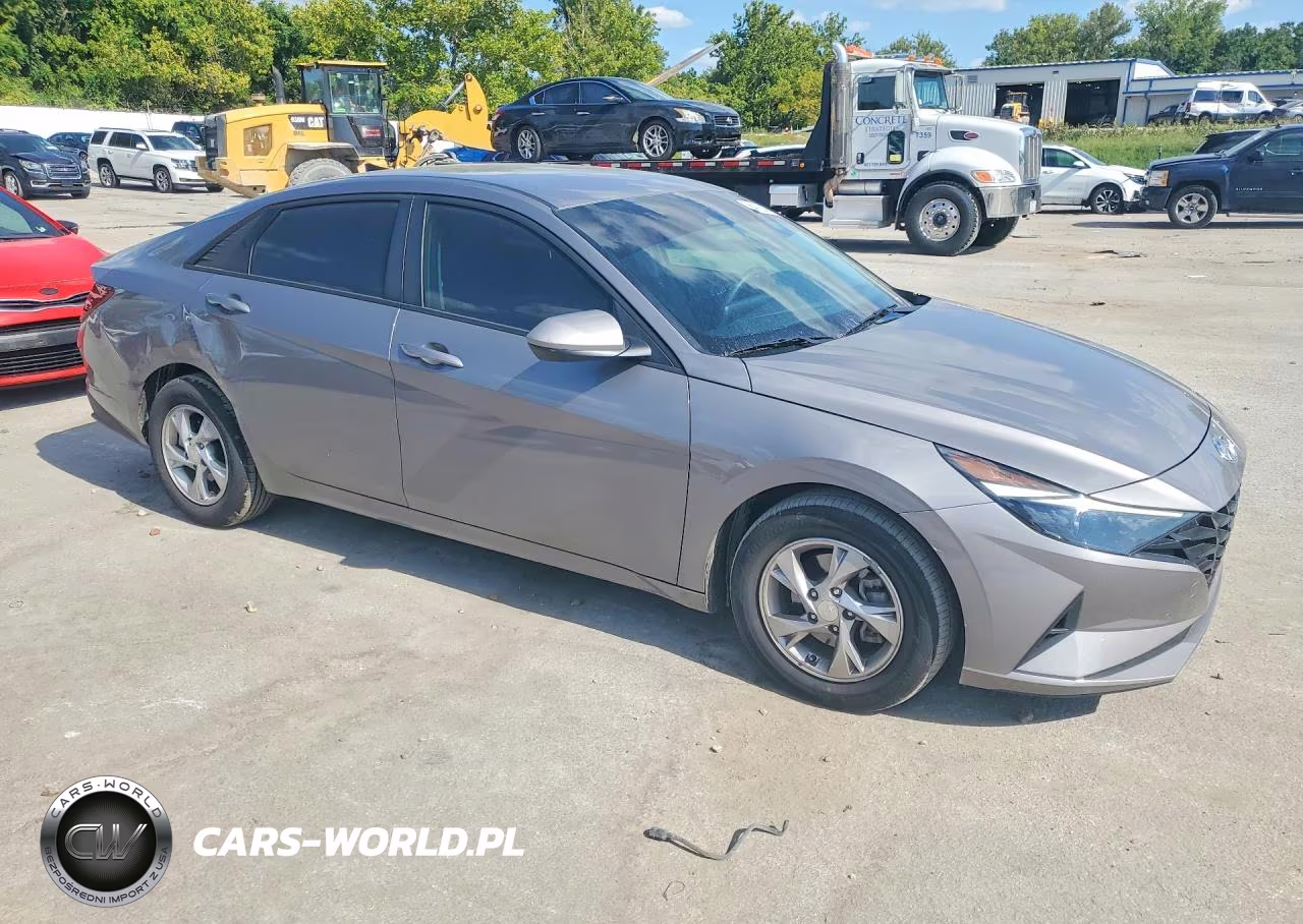 2021 Hyundai Elantra Se VIN:KMHLL4AG7MU111002 - 4