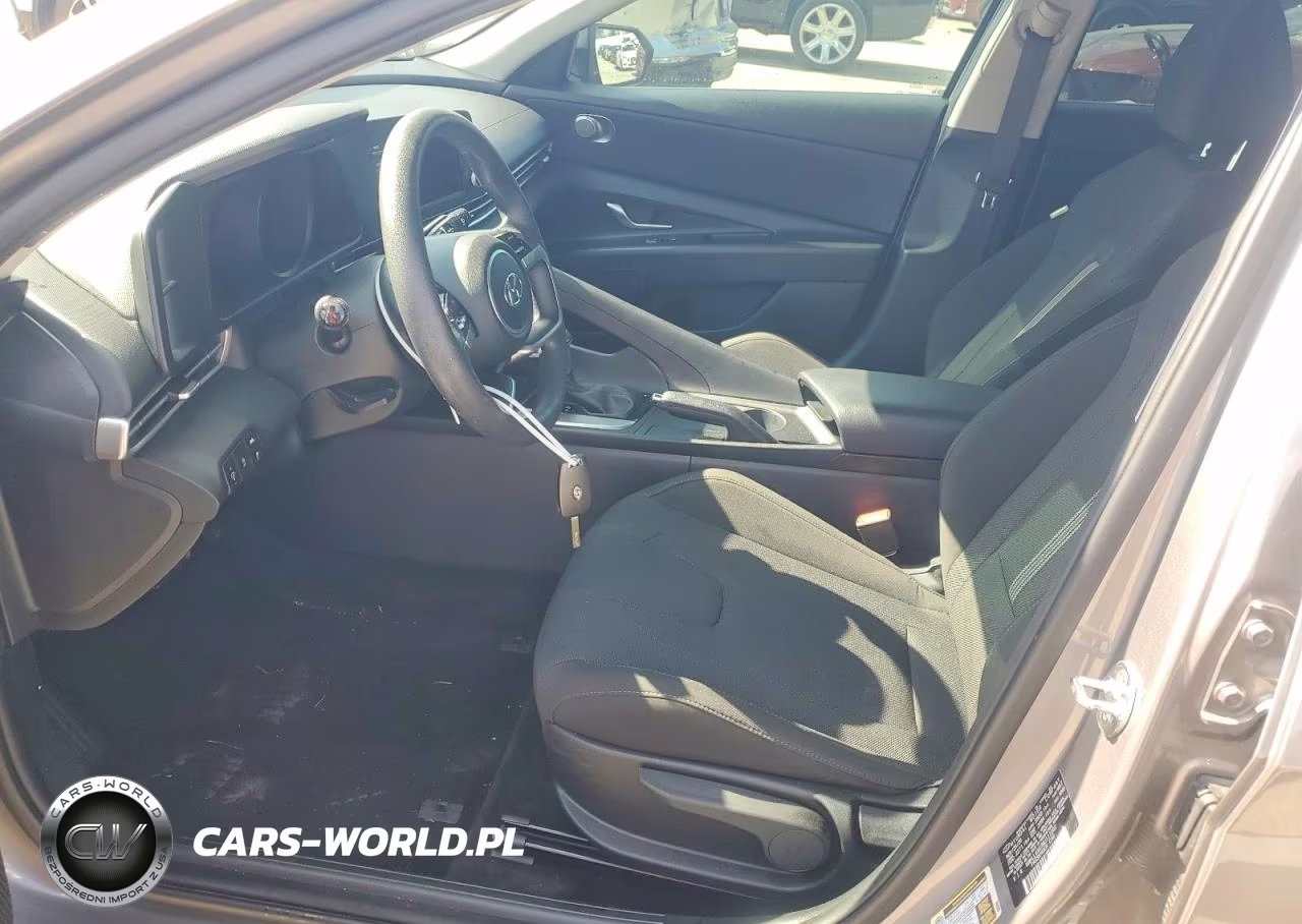 2021 Hyundai Elantra Se VIN:KMHLL4AG7MU111002 - 7