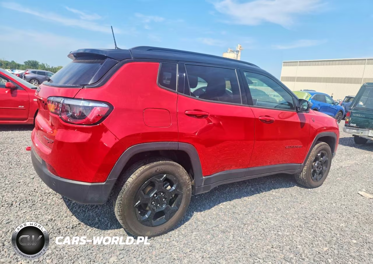 2023 Jeep Compass Trailhawk VIN:3C4NJDDN2PT528006 - 3